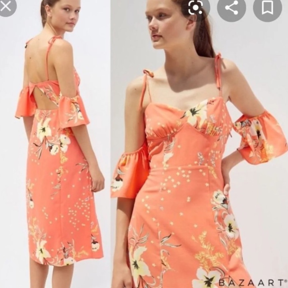 OU Cold Shoulder Flutter Sleeve Dreess